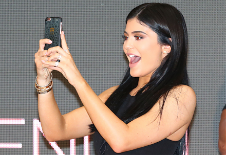 Snap cannot keep up with the Kardashians because its stock loses $1 billion market value after Kylie Jenner tweets about her decision to leave Snapchat.