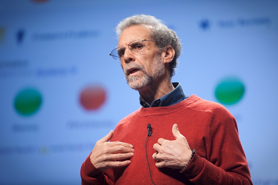 Former New York Times popular science author and Harvard clinical psychologist Daniel Goleman delves into our brain structure, focus, and emotional intelligence.