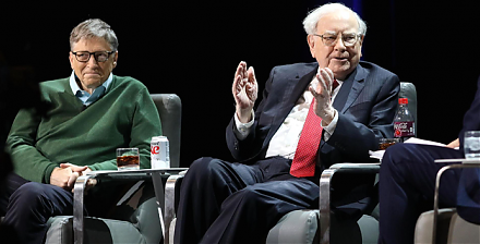Warren Buffett points out that many people misunderstand his stock investment method in several ways.